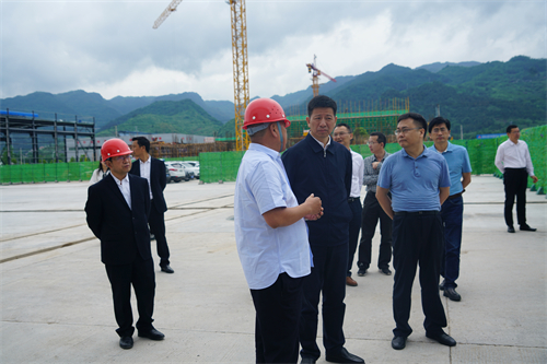 2021年5月20日，湖南省張家界市委副書記、代市長(zhǎng)王洪斌一行蒞臨湖南萬眾筑工科技有限公司指導(dǎo)工作